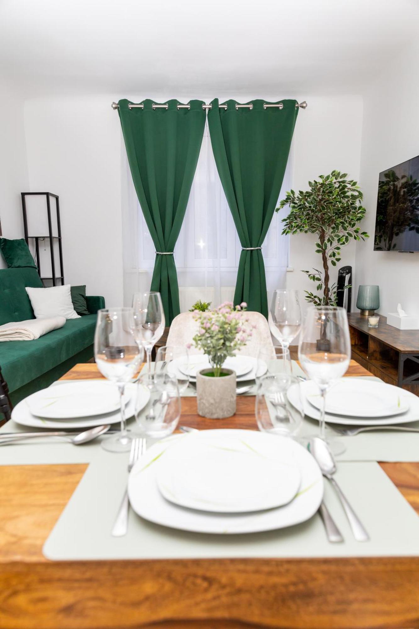 City Apartment Top Location, Quiet And Cozy Ideal To Relax Or Work Відень Екстер'єр фото