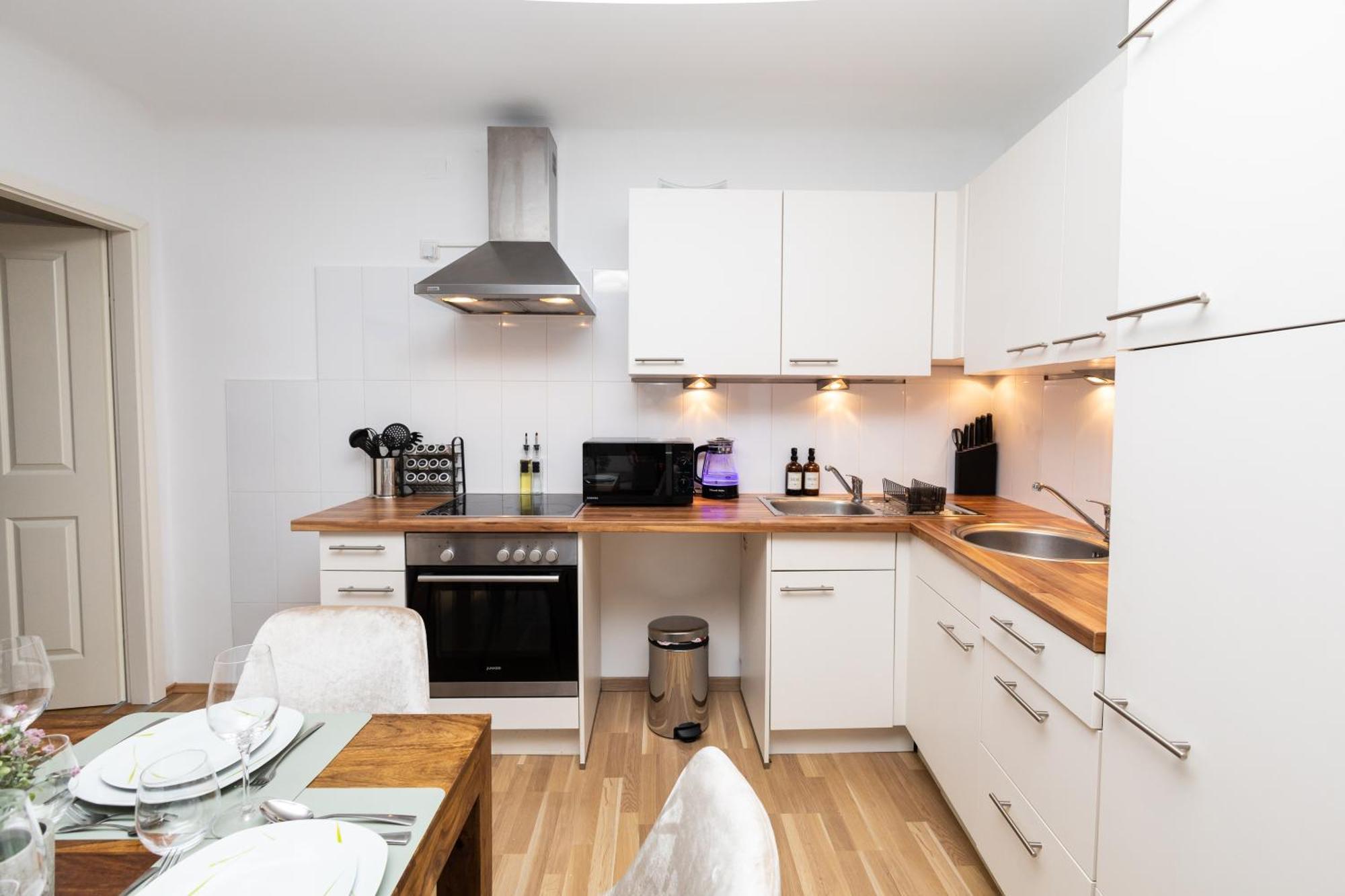 City Apartment Top Location, Quiet And Cozy Ideal To Relax Or Work Відень Екстер'єр фото