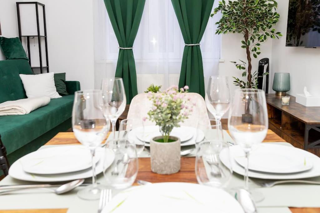 City Apartment Top Location, Quiet And Cozy Ideal To Relax Or Work Відень Екстер'єр фото